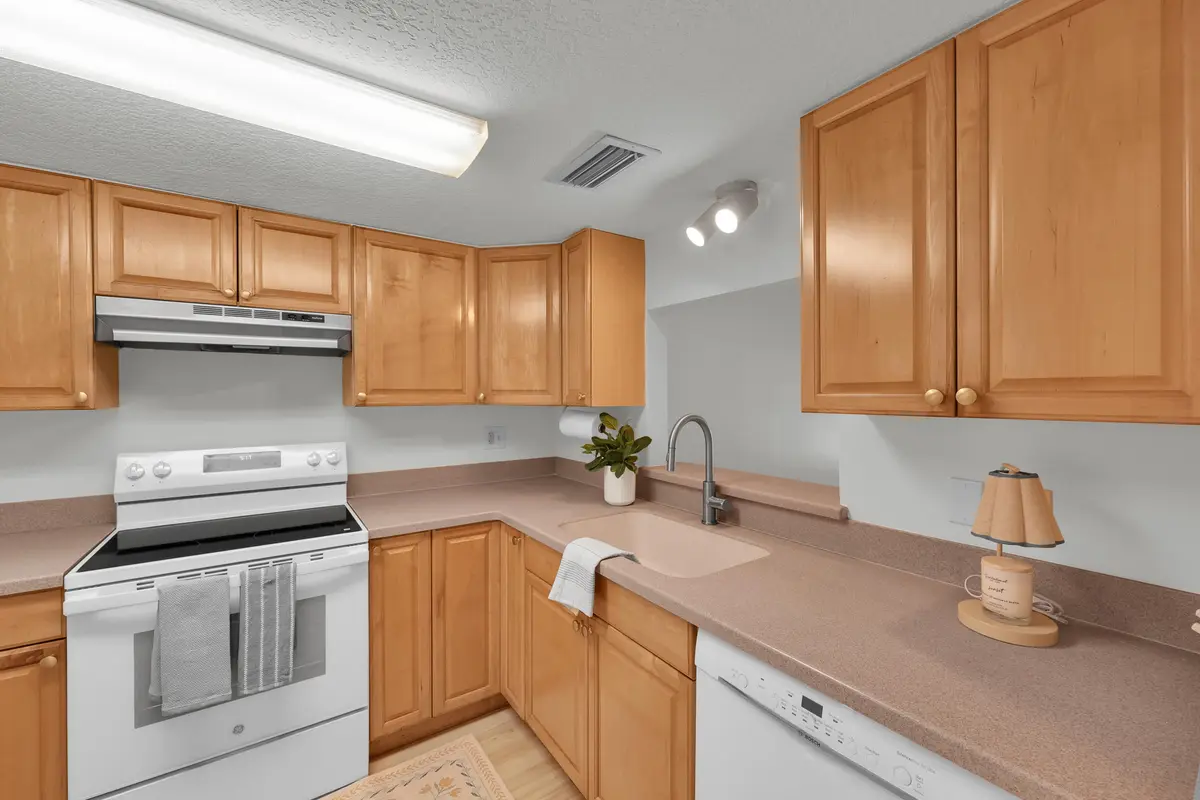 4_8p3a5439 at 2302 Sunrise Boulevard 209, Fort Pierce