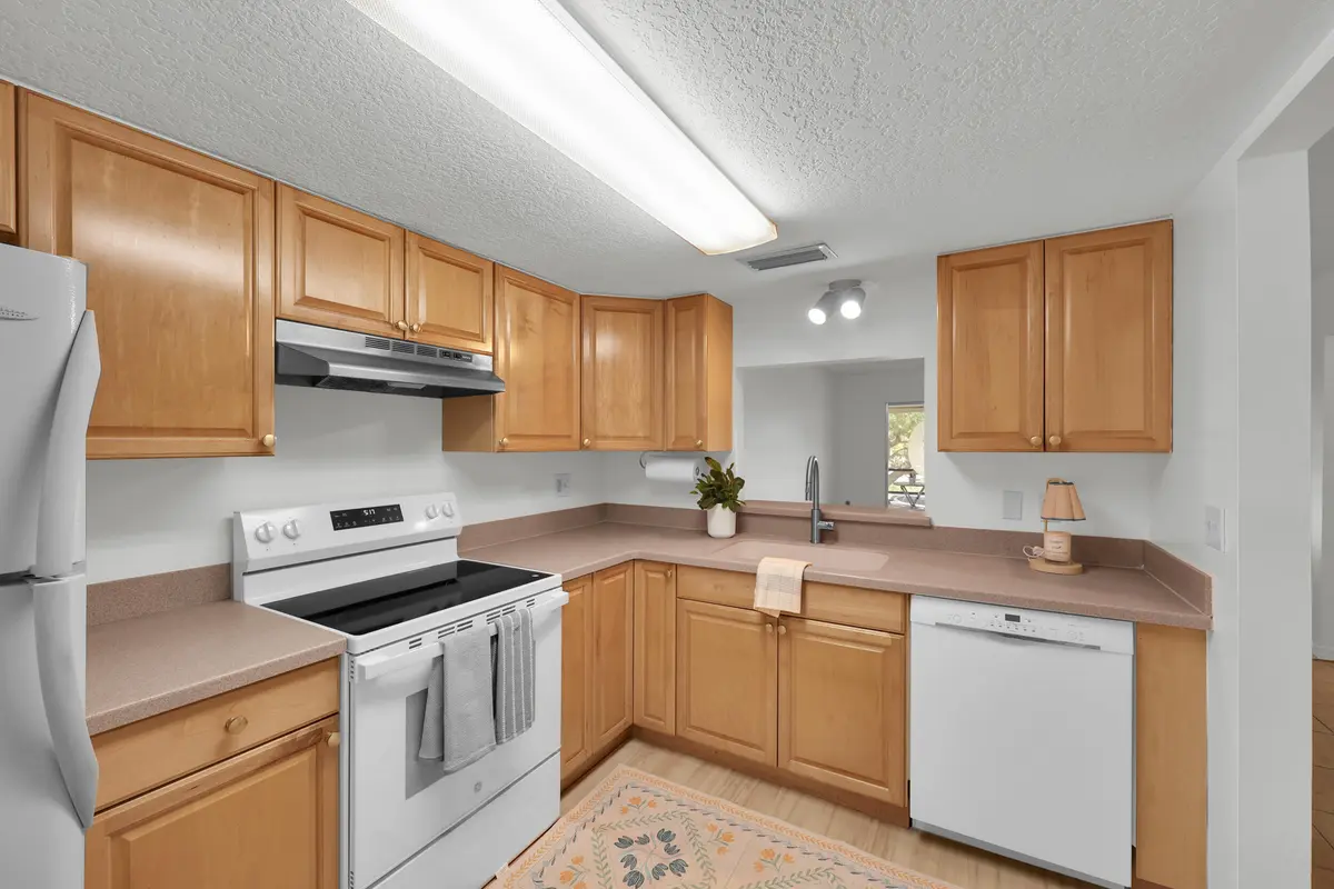 5_8p3a5444 at 2302 Sunrise Boulevard 209, Fort Pierce
