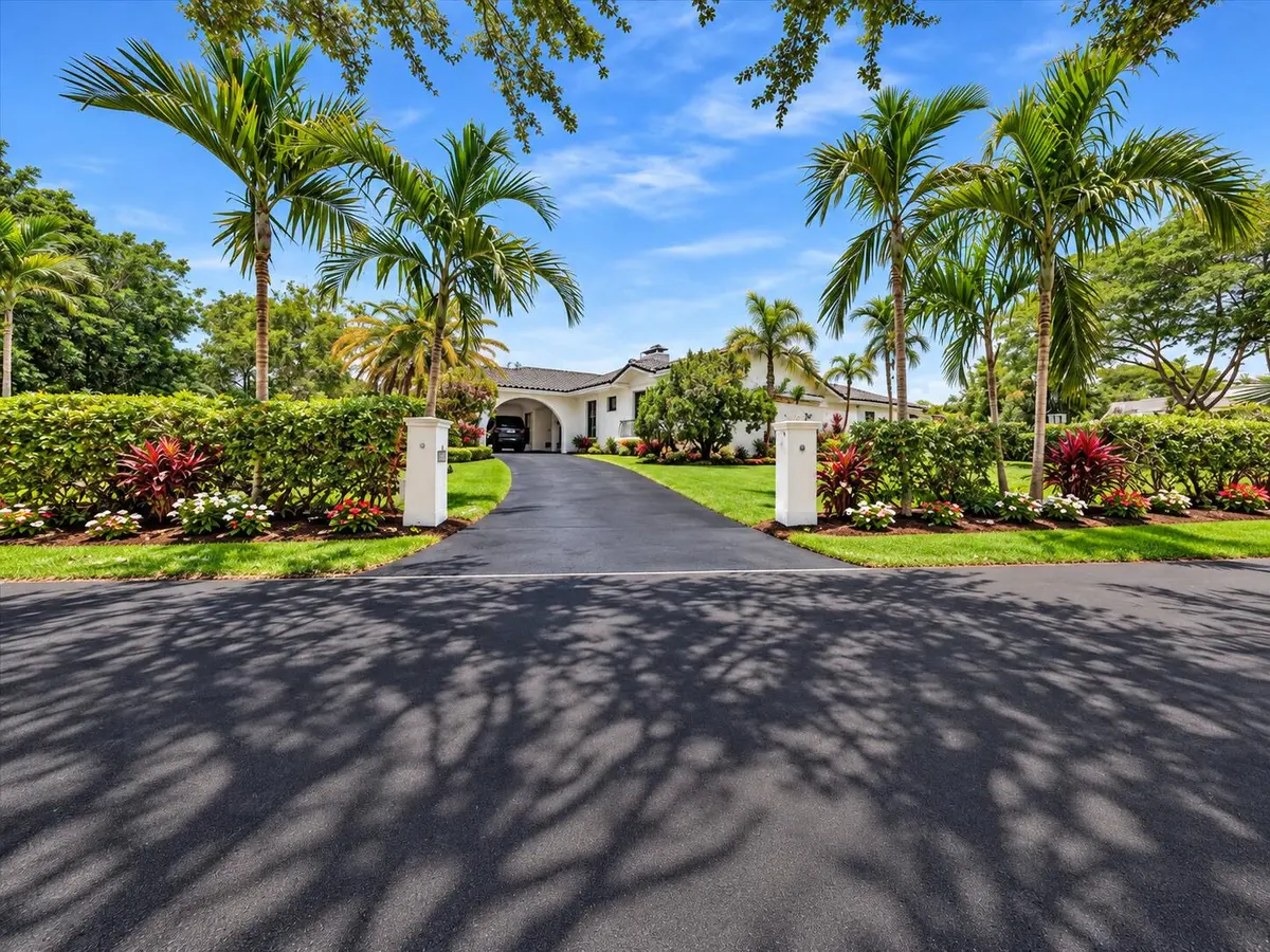 ccb5d685-9b84-46bd-a60c-e44f8725ed45 at 5901 SW 136th Street, Pinecrest