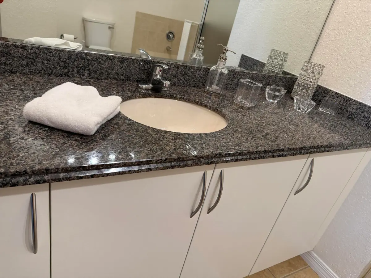 master bath 2 at 156 SW Peacock Boulevard 29-202, Port St. Lucie