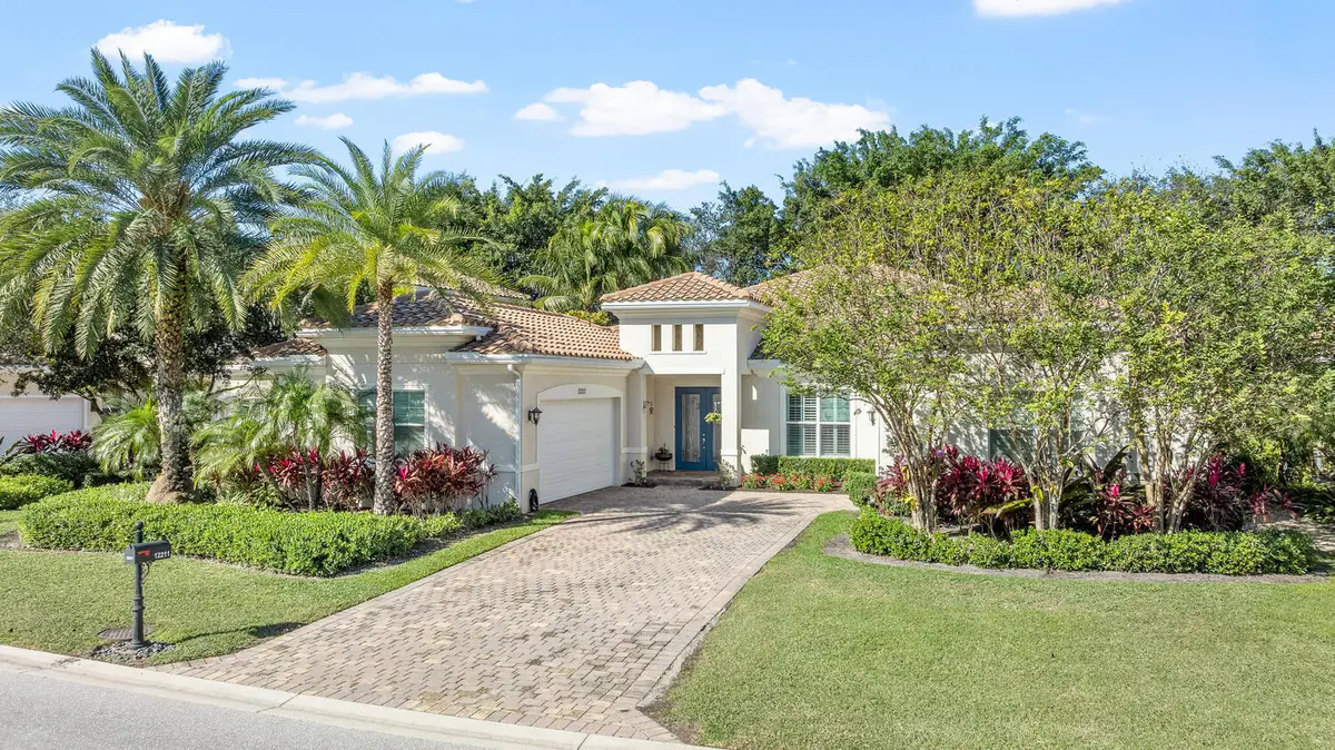 12211 Sunnydale Dr Wellington-large-013- at 12211 SUNNYDALE Drive, Wellington