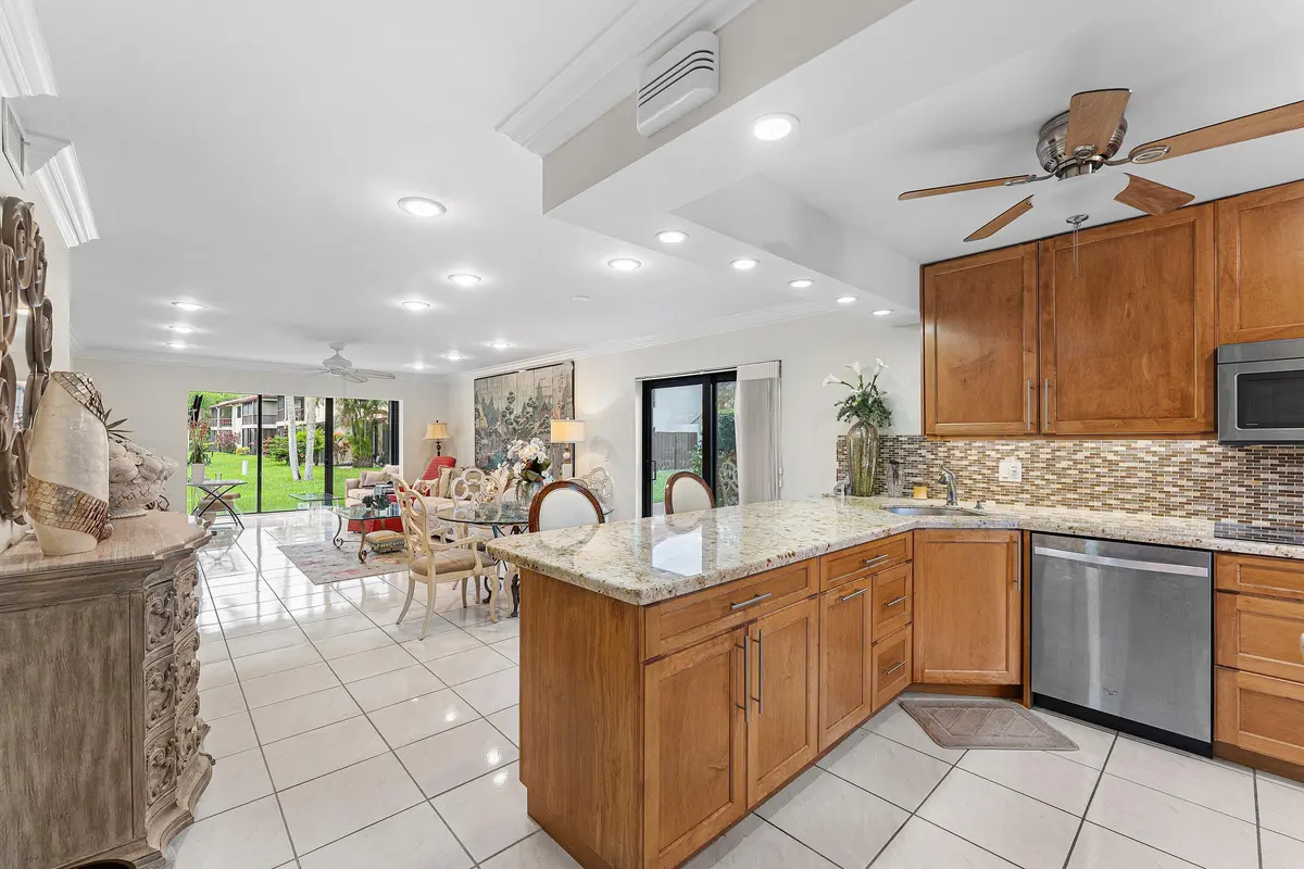 005-8520CasaDelLago-E-BocaRaton-FL-33433 at 8520 CASA DEL LAGO E, Boca Raton