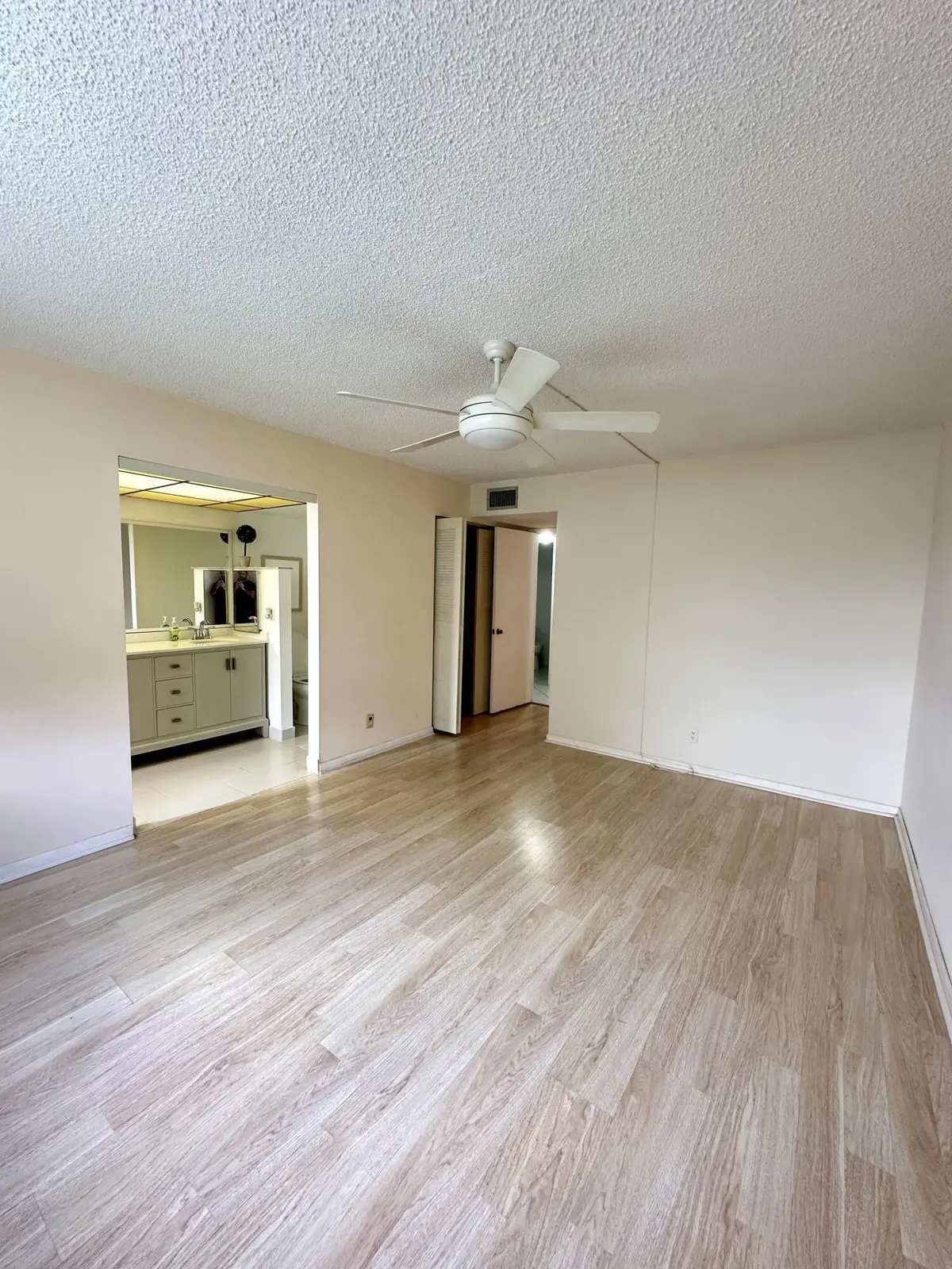 IMG_1868 at 9370 SW 8th Street, Boca Raton