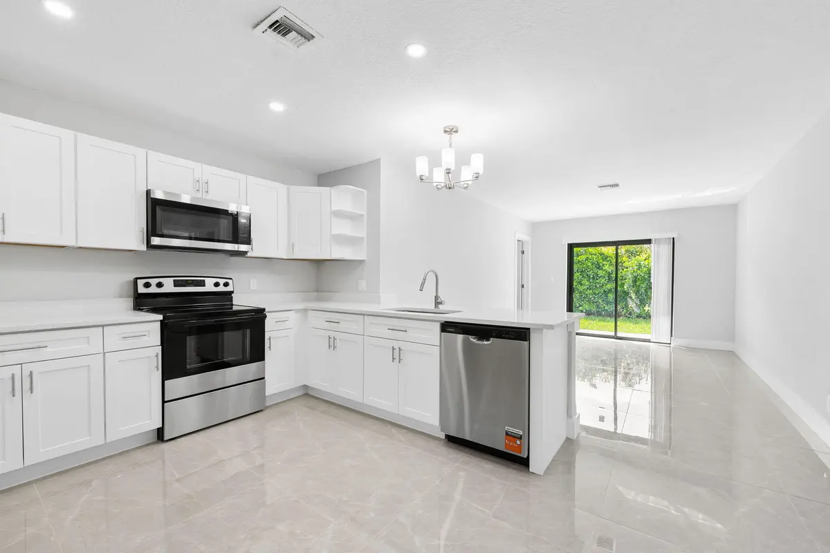 20-web-or-mls-DSC_5212 at 3720 NW 110th Avenue N, Coral Springs