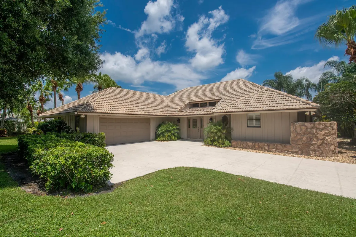IMG-1 at 13 Balfour Road, Palm Beach Gardens