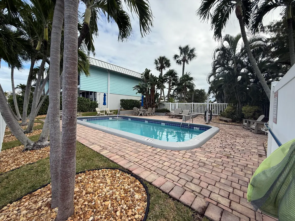 IMG_2615 at 426 SE 17TH Terrace 1B, Deerfield Beach
