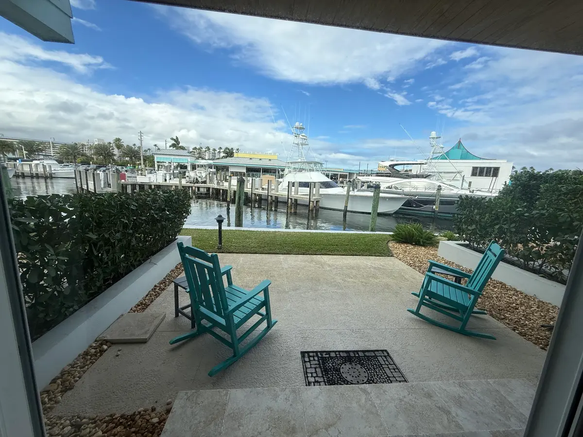 IMG_2610 at 426 SE 17TH Terrace 1B, Deerfield Beach