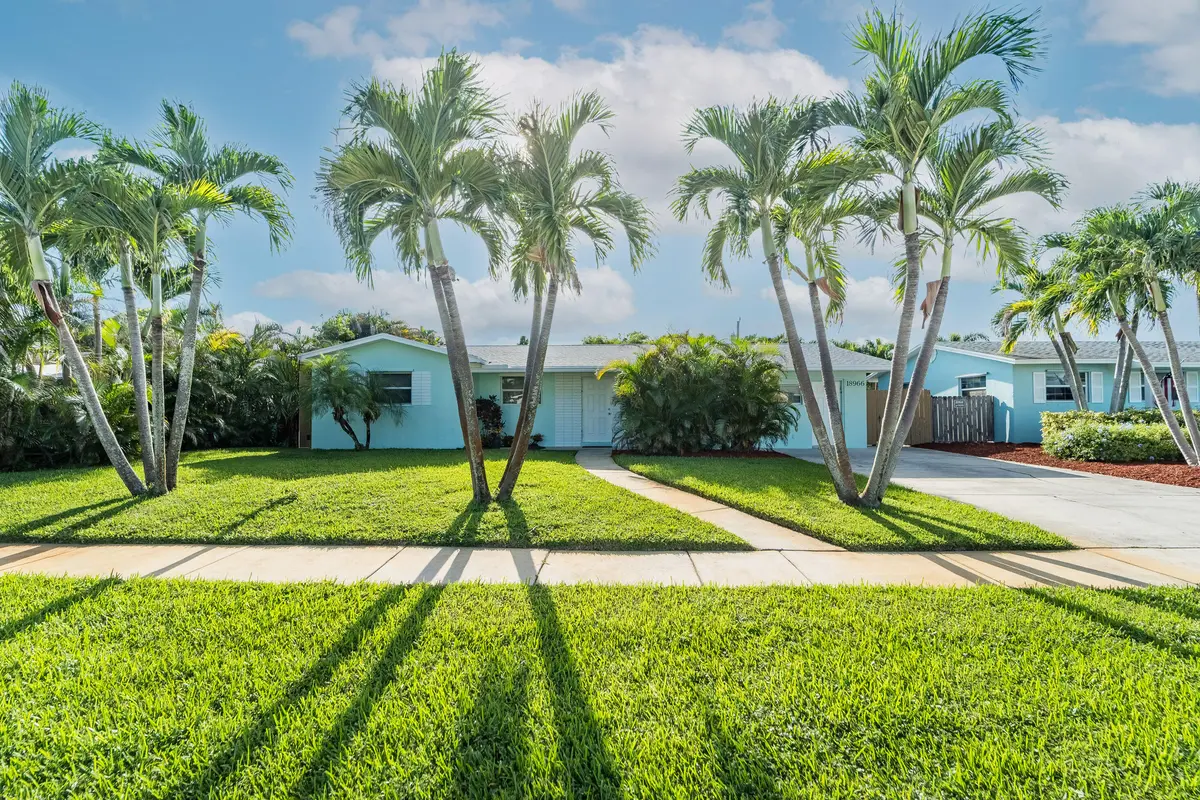 Front at 18966 SE Southgate Drive, Jupiter
