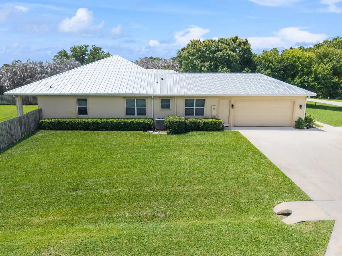 8_dji_20260526120119_0149_d at 1106 SW THOREAU Court, Palm City