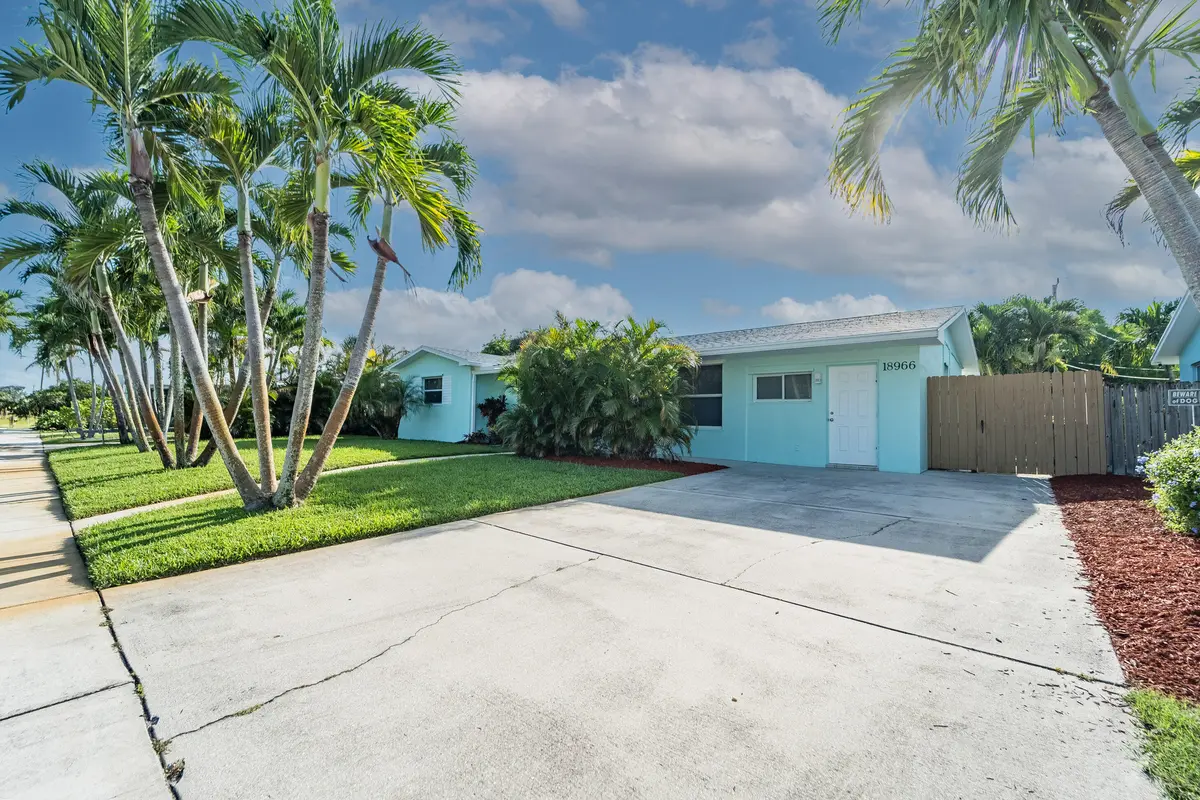 Front at 18966 SE Southgate Drive, Jupiter