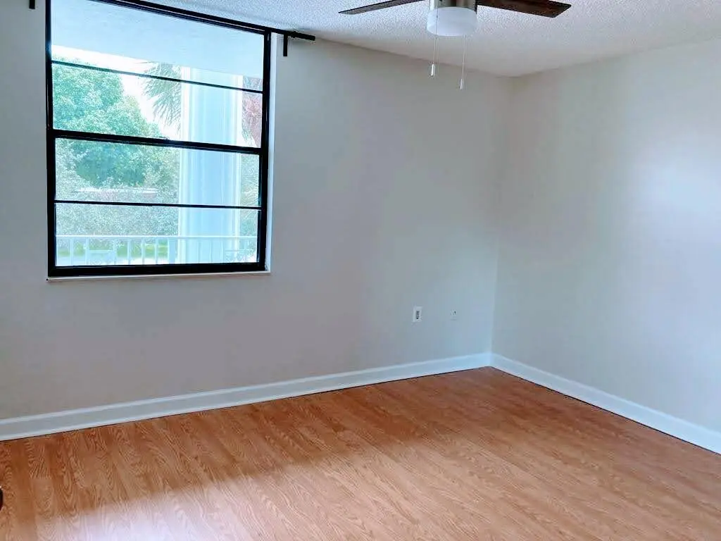 1721 303 at 1721 WHITEHALL Drive 303, Davie