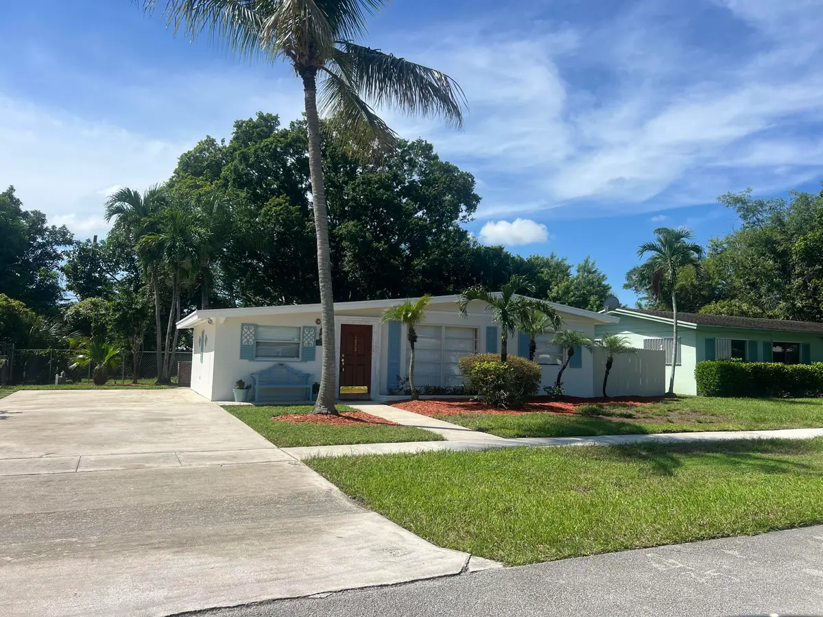 IMG_8581 at 4052 Collin Drive, West Palm Beach