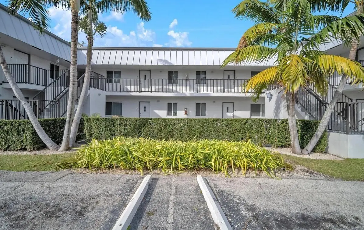 655 1 at 655 JEFFERY Street 10, Boca Raton