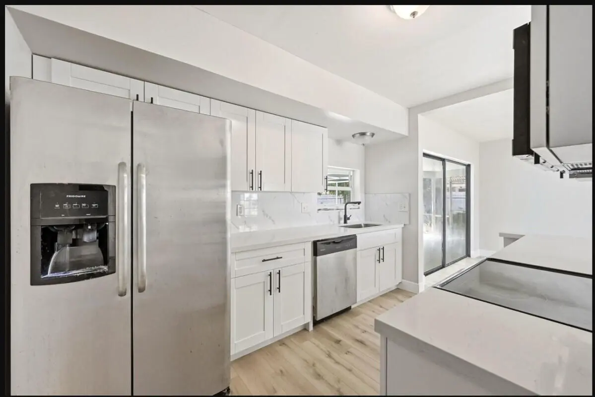 15_kitchenjpg at 8 NE 9th Avenue, Deerfield Beach