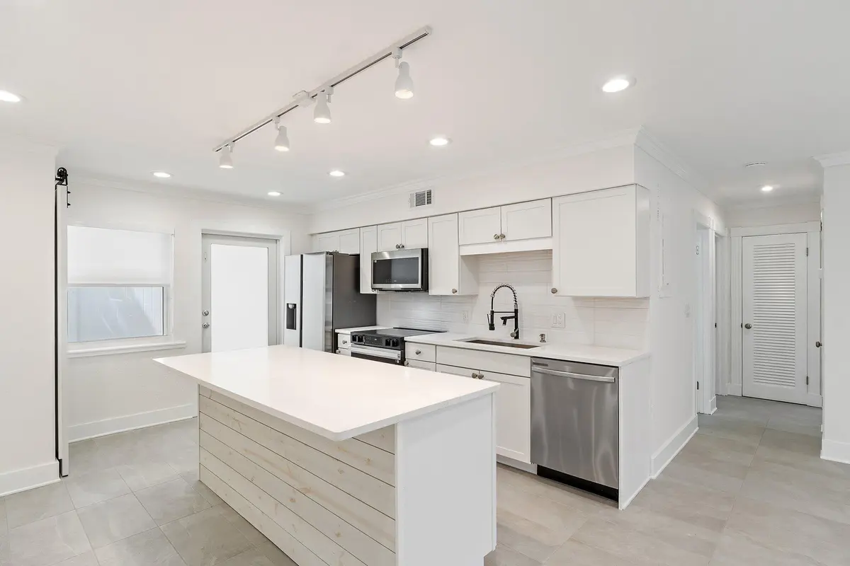 073-624SouthwindCir-NorthPalmBeach-SMALL at 624 Southwind Circle 3, North Palm Beach