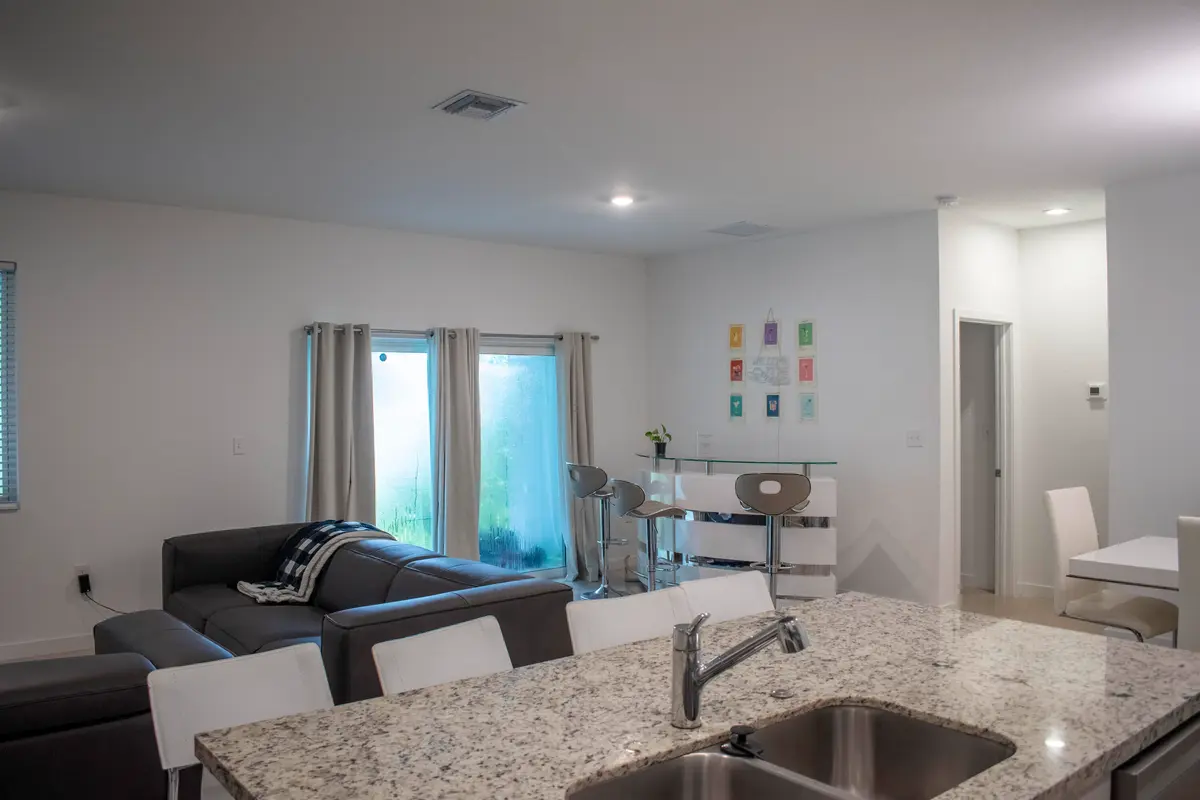 Living at 108 NW 31ST Avenue, Fort Lauderdale