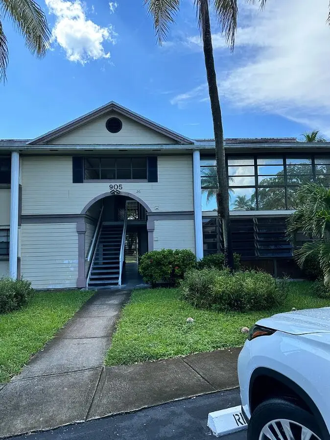 905 2026-09-14 143144 at 905 NE 199TH Street 204, Miami
