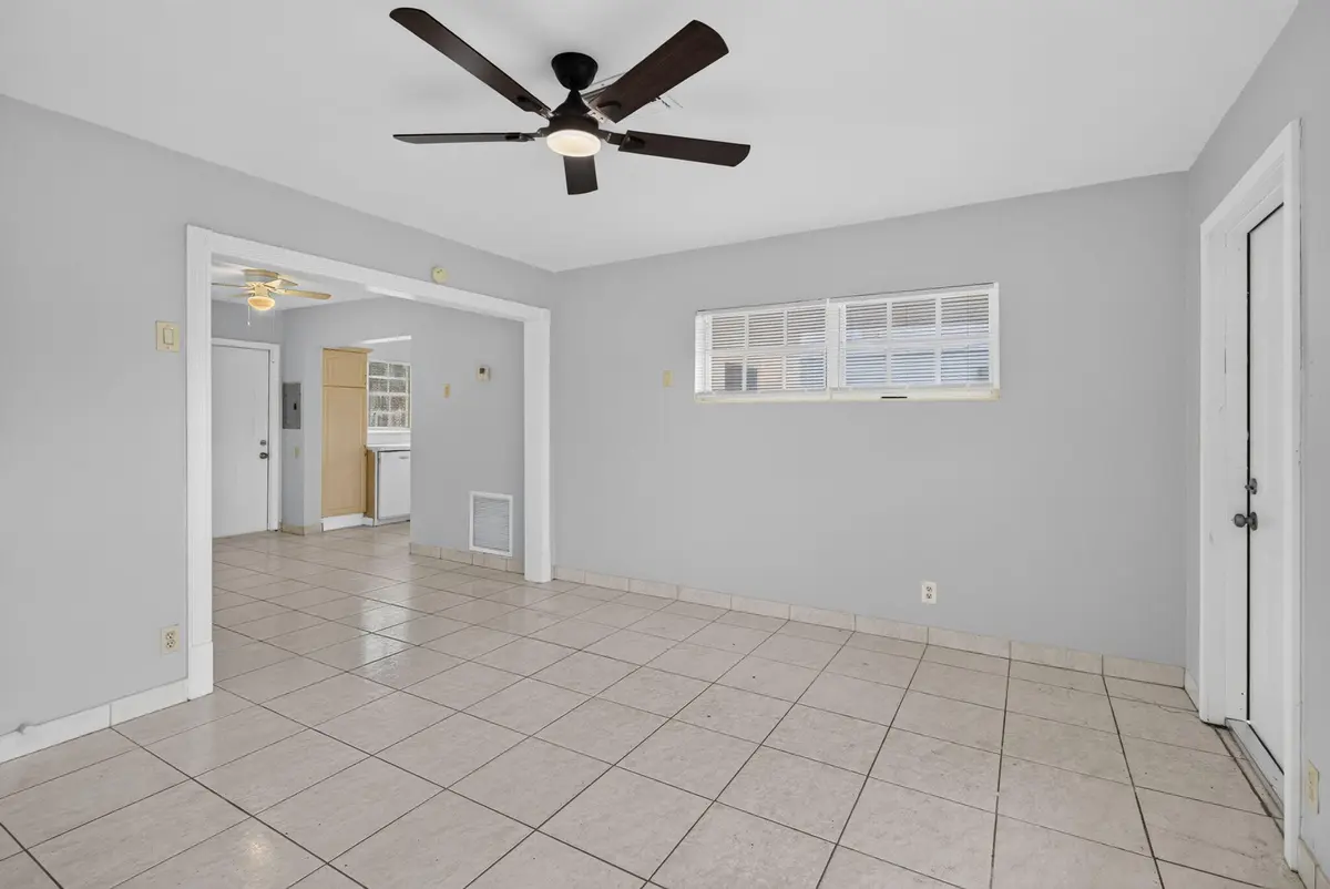 7-web-or-mls-_A7A7660 at 410 NW 52ND Court, Oakland Park