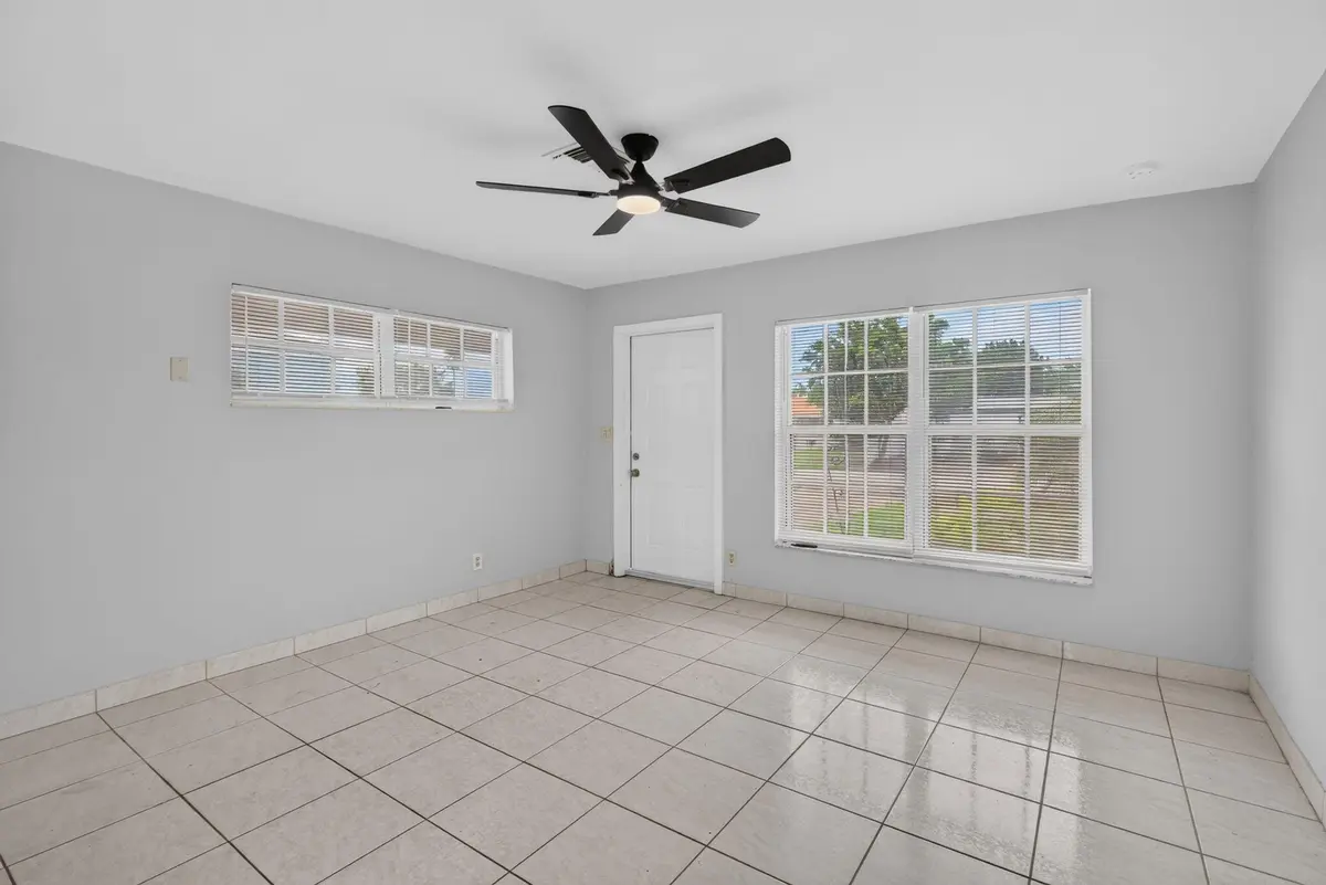 8-web-or-mls-_A7A7669 at 410 NW 52ND Court, Oakland Park