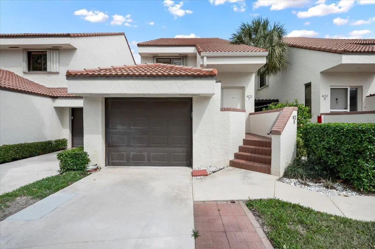 01-LUX0976 at 402 SEA OATS Drive F, Juno Beach