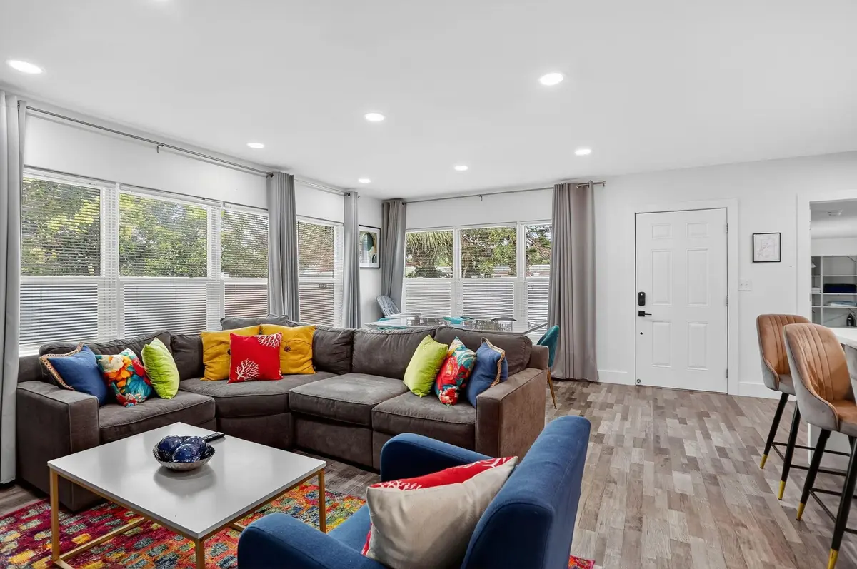Photo 6 at 108 SE 11TH Avenue, Pompano Beach
