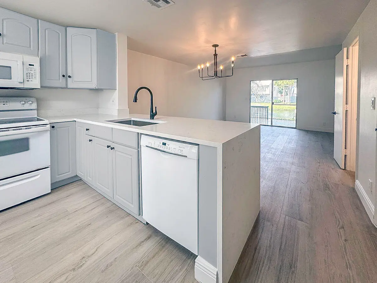 kitchen-waterfall at 153 SW 3RD Street, Pompano Beach