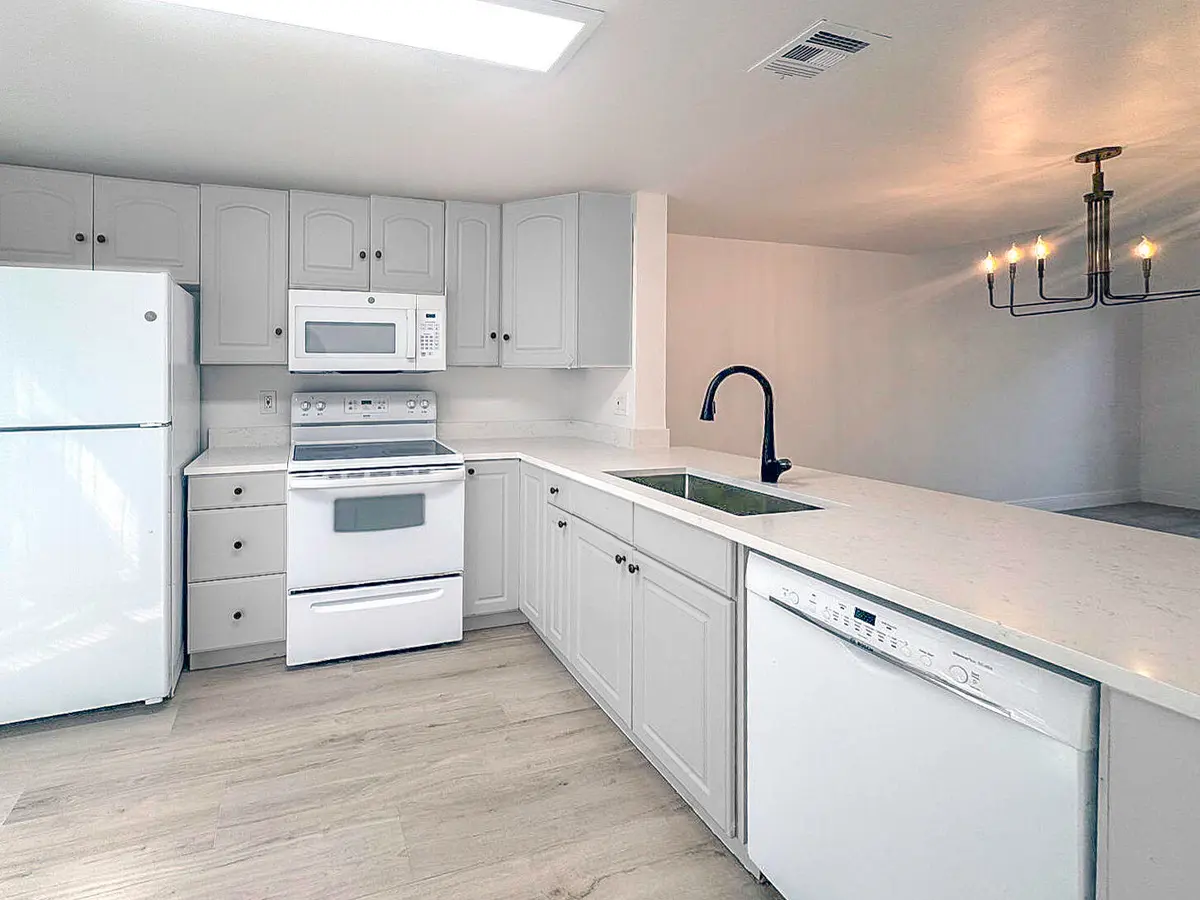 ground-kitchen2-grey-extended at 153 SW 3RD Street, Pompano Beach