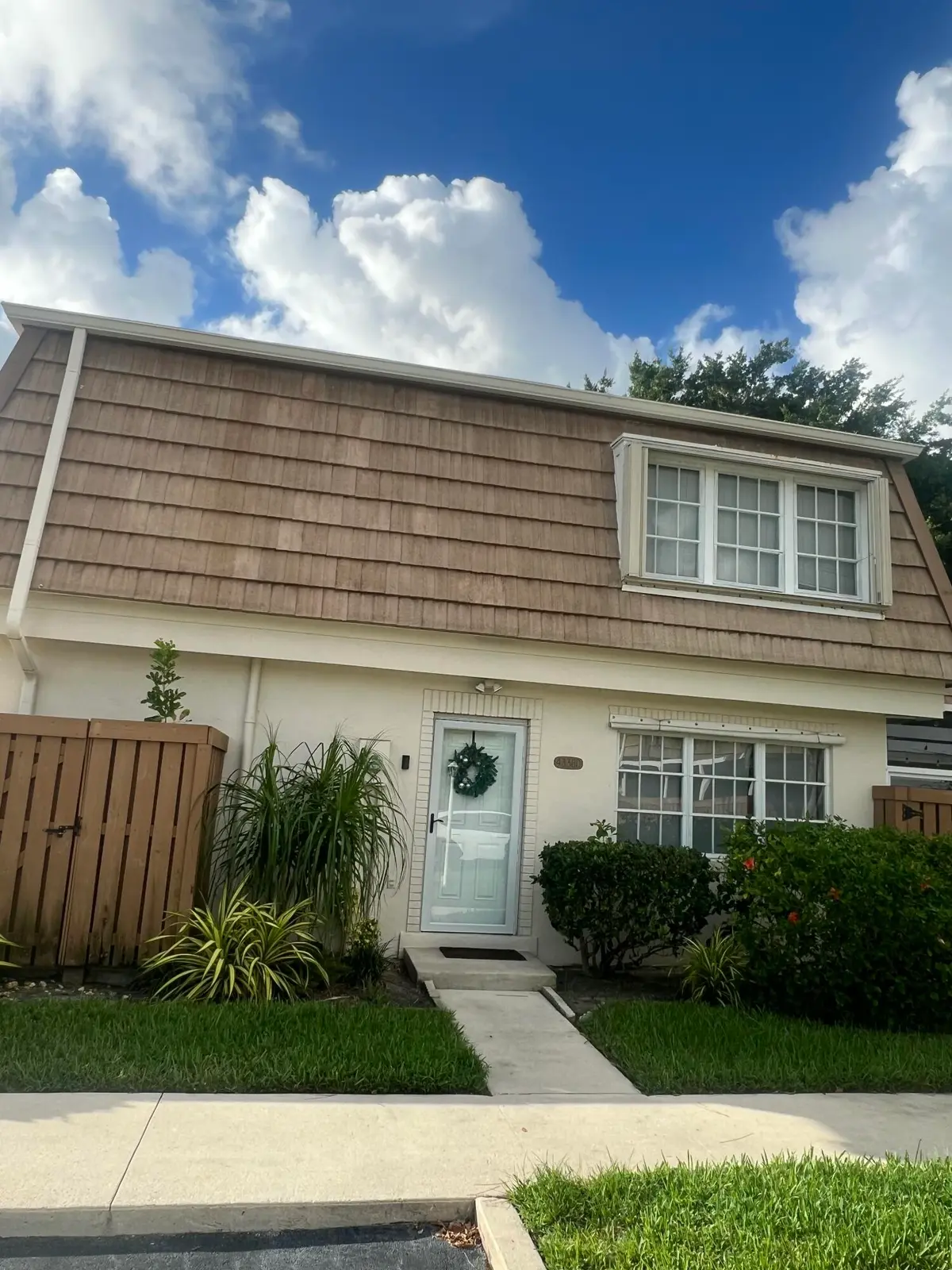 Front at 4338 Hazel Avenue D, Palm Beach Gardens