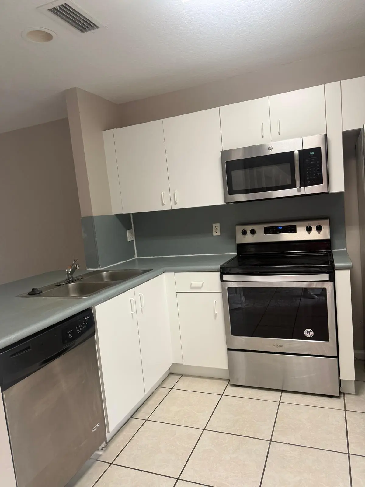 Kitchen at 862 SUMMIT LAKE Drive, West Palm Beach
