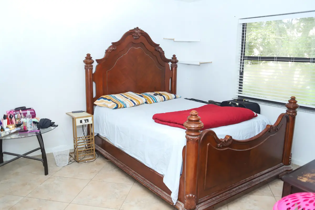 MASTER BEDROOM V at 605 Ixoria Avenue Unit 21, Fort Pierce