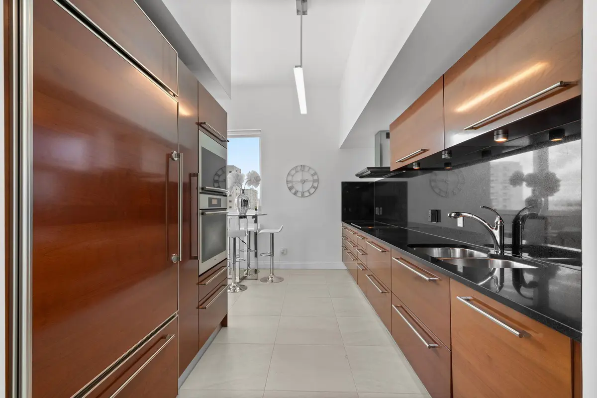 Kitchen at 101 S Fort Lauderdale Beach Boulevard 607, Fort Lauderdale