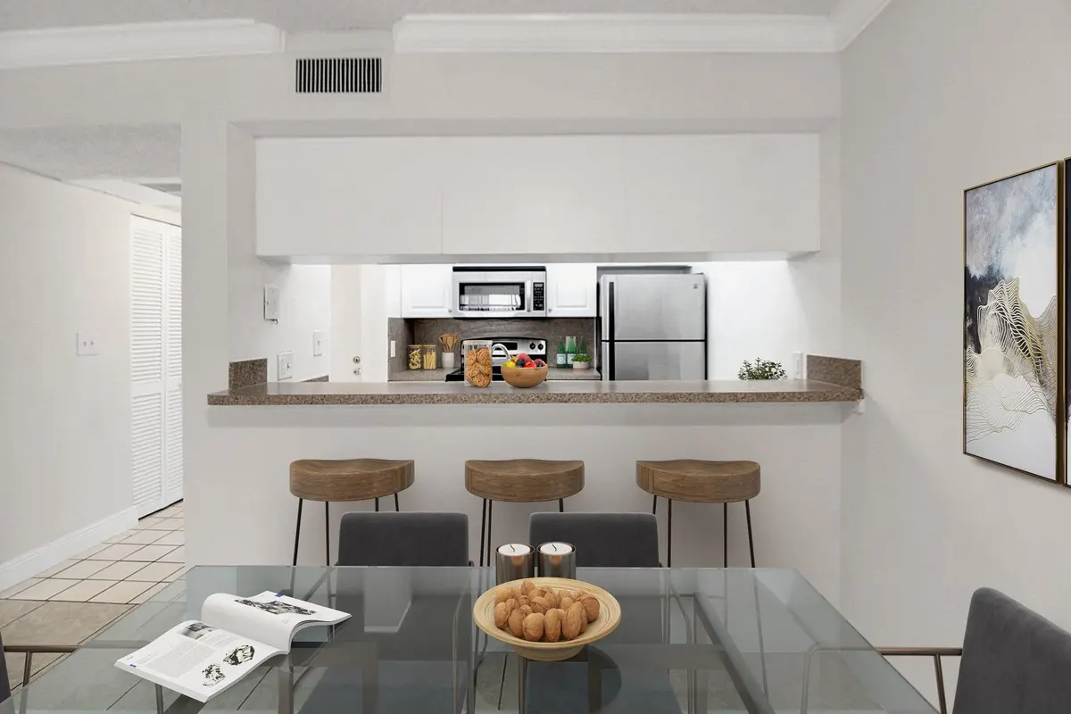 8160 Stage Kitchen 2 at 8160 GENEVA Court 314, Doral