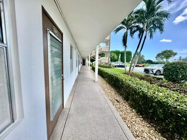 Walk Way at 1041 Guilford C, Boca Raton