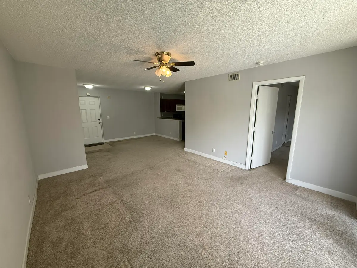 5821 Riverside Drive 203 B, Coral Springs, FL – photo 6