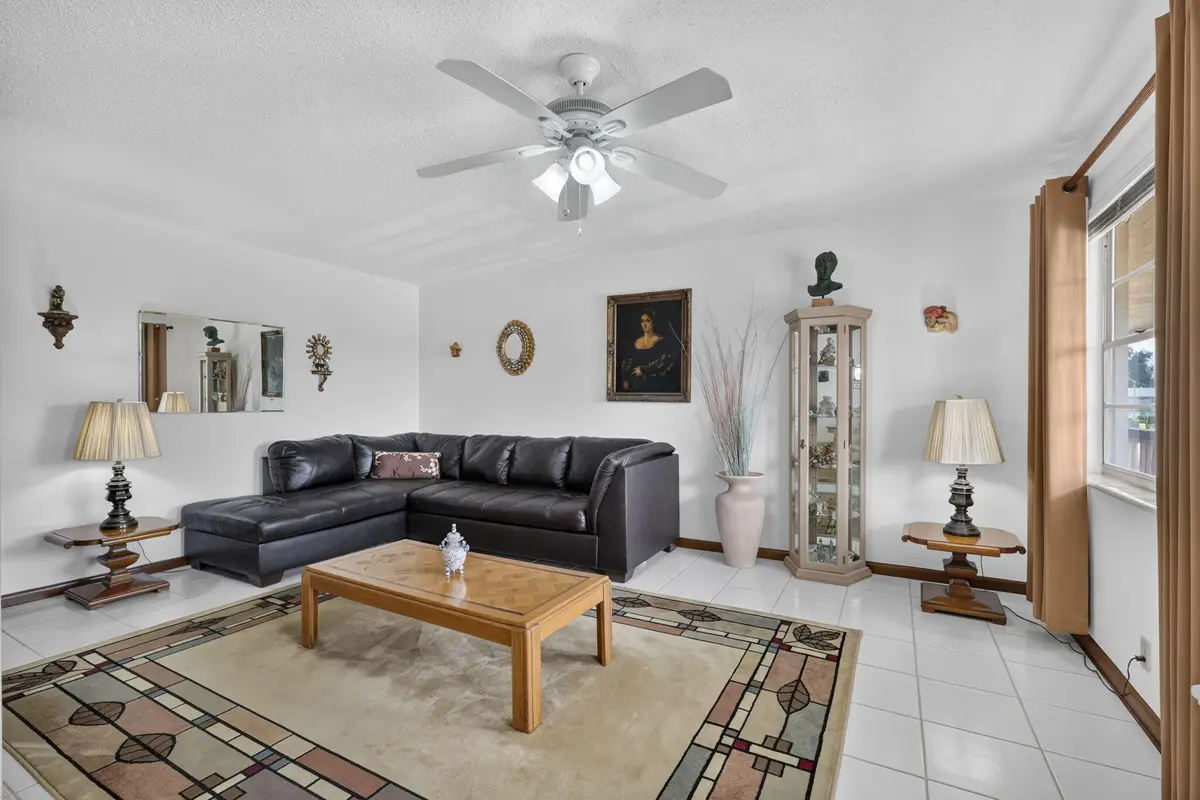 Living Room at 253 NORTHAMPTON M, West Palm Beach