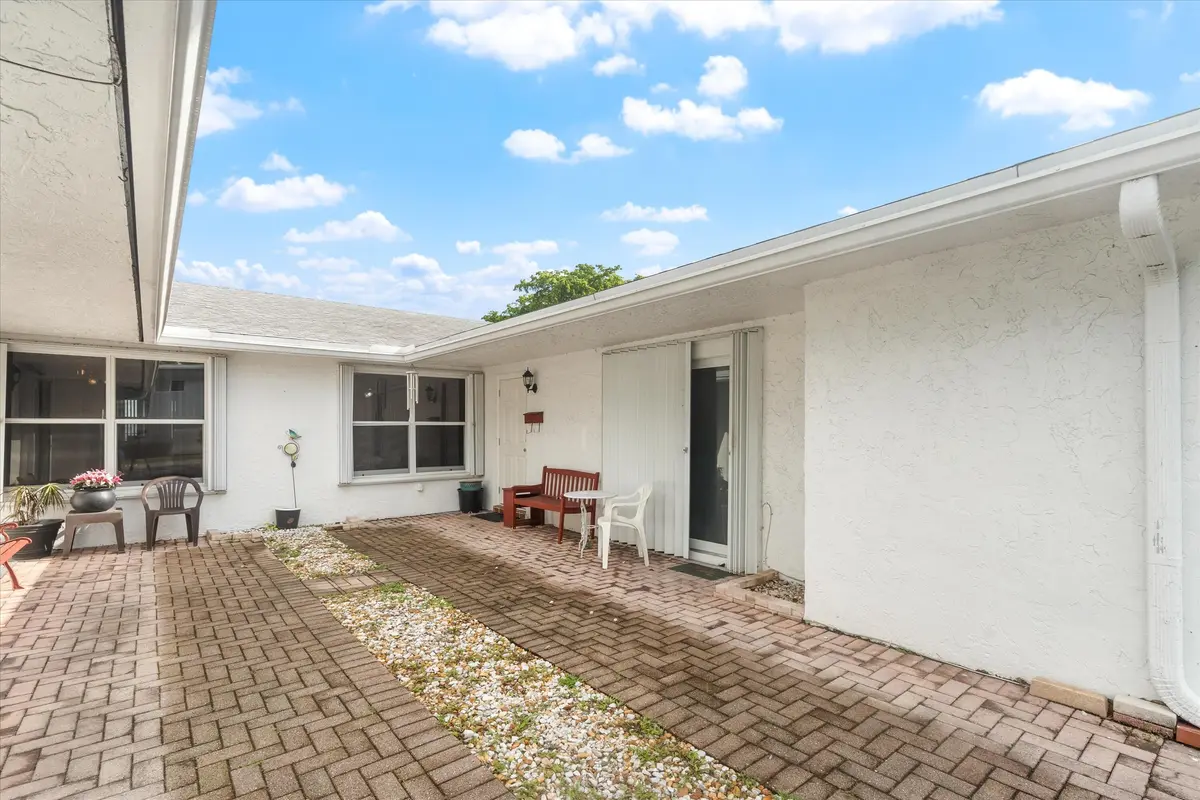 03-4465 SW 54th Ct Ft. Laudedale, FL-101 at 4465 SW 54th Court, Fort Lauderdale