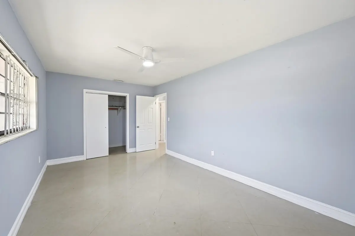 BEDROOM LARGE at 740 E EVANSTON Circle, Fort Lauderdale