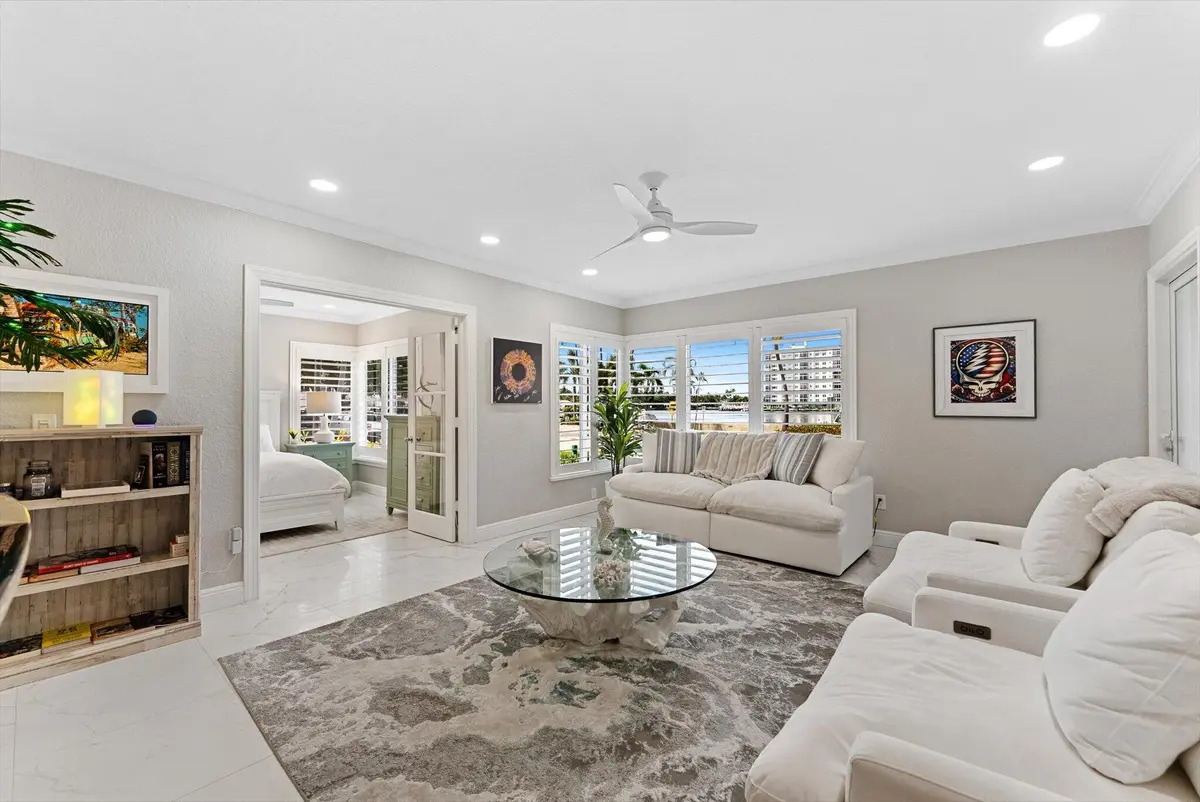 08-8 at 990 CASUARINA Road 4, Delray Beach