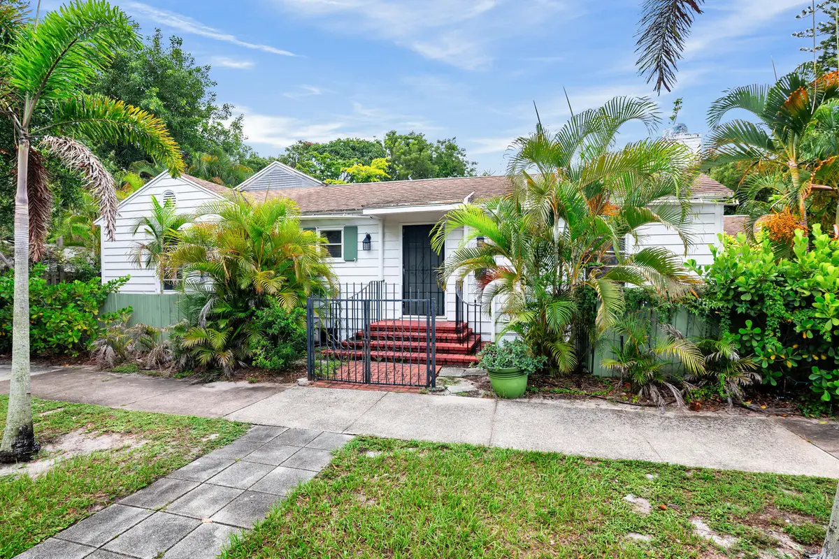 low-2 at 324 Albemarle Road, West Palm Beach