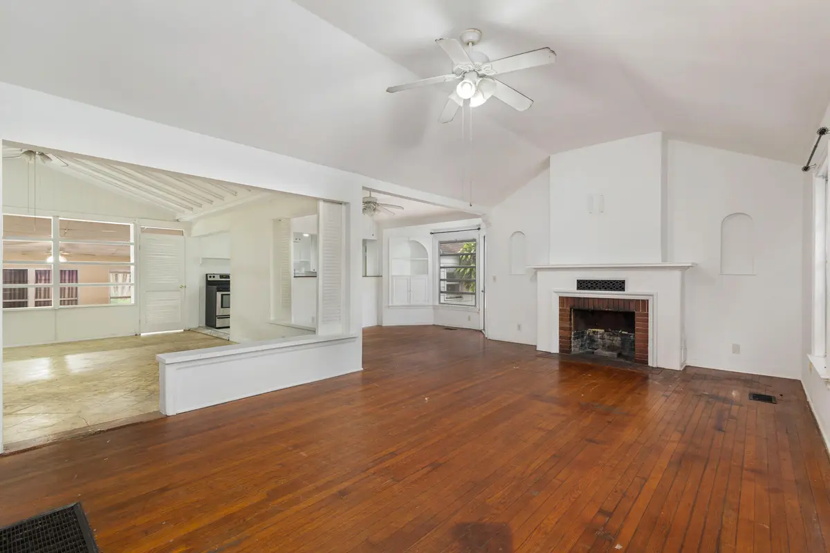 low-5 at 324 Albemarle Road, West Palm Beach