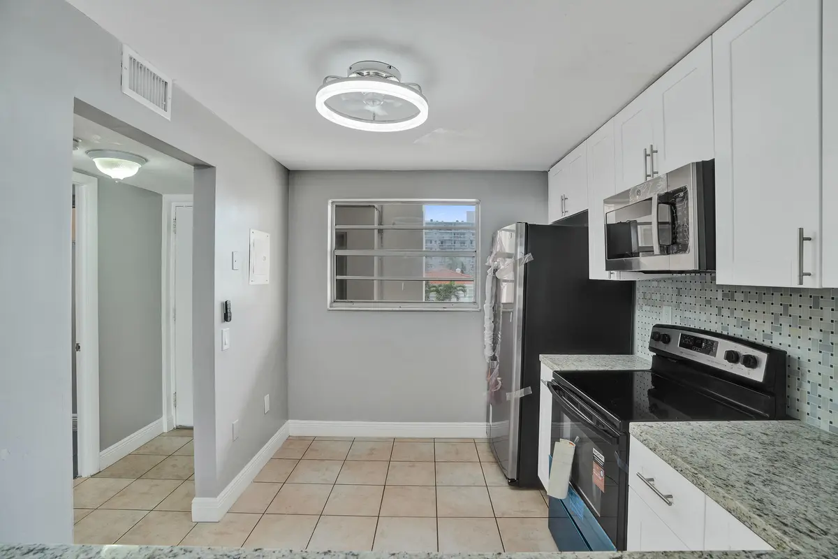 DSC03695 at 7601 Byron Avenue 3C, Miami Beach