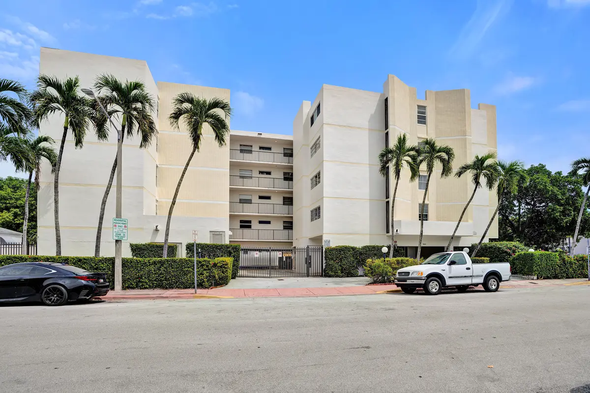 DSC03788 at 7601 Byron Avenue 3C, Miami Beach