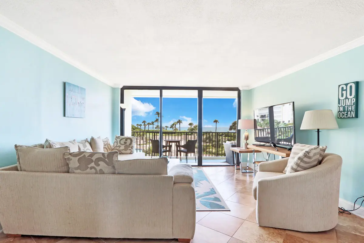 01_Image_1_mls at 300 OCEAN TRAIL Way 204, Jupiter