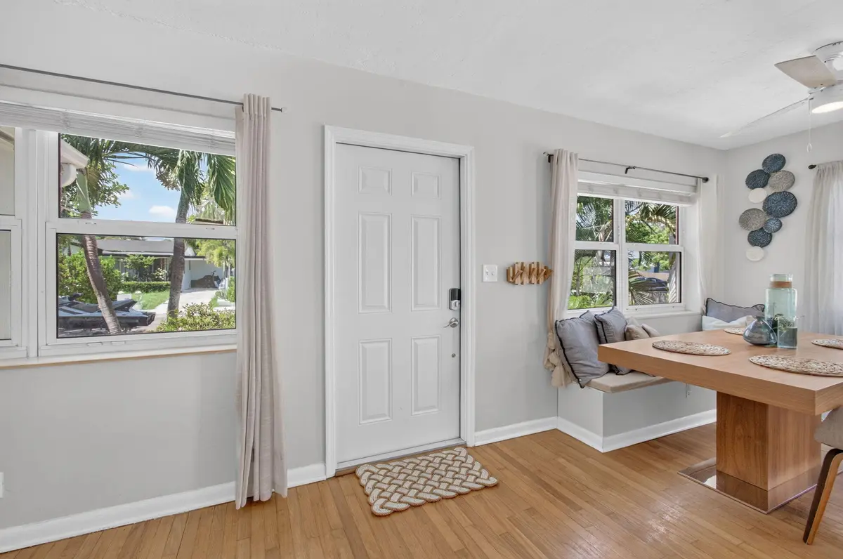 Front entry at 612 N C Street, Lake Worth