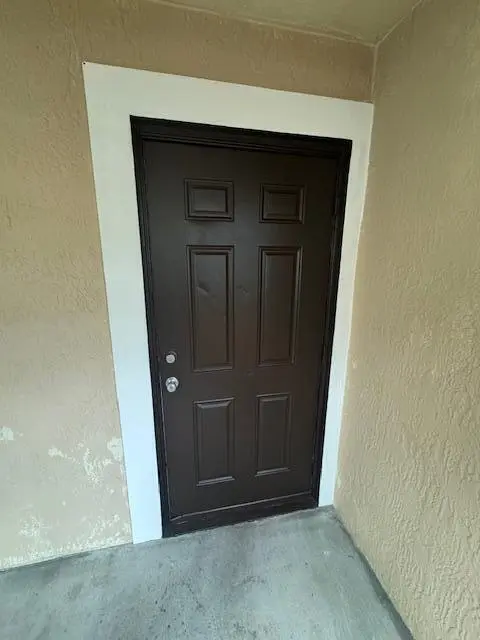 Front Door at 1568 HAWTHORNE Place 1570, Wellington