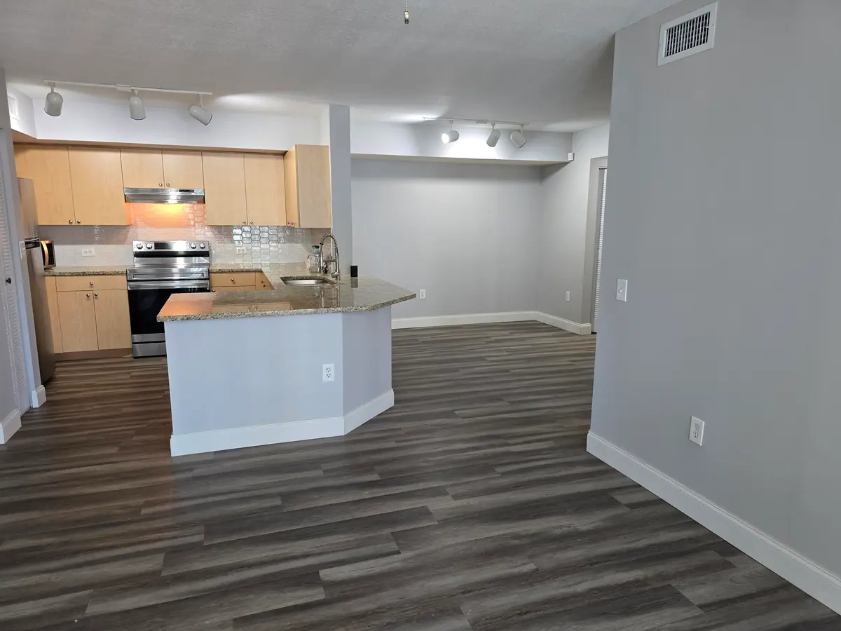 701oo at 701 Villa Circle, Boynton Beach