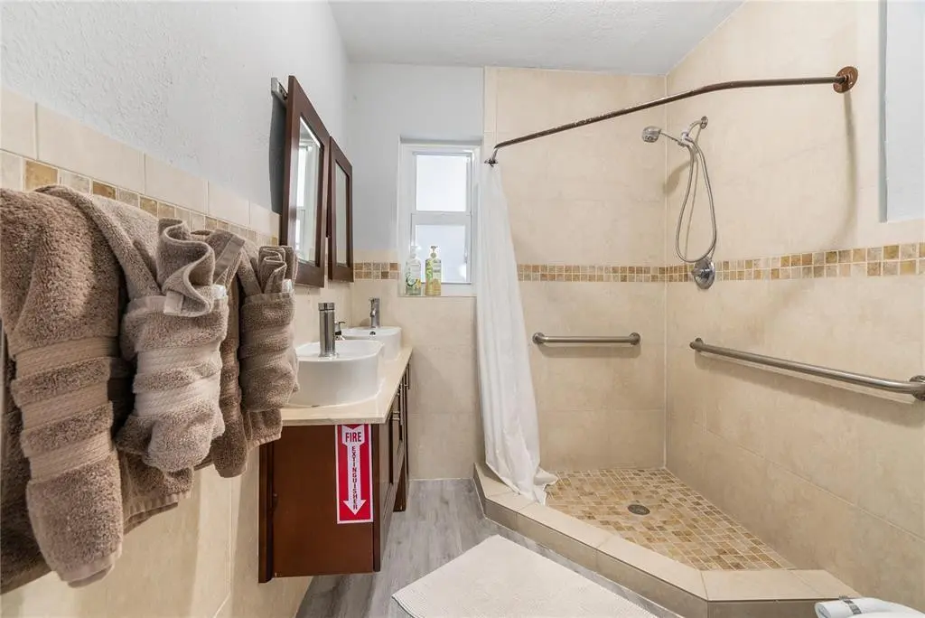Photo 5 at 2625 NE 13TH Court 2, Fort Lauderdale