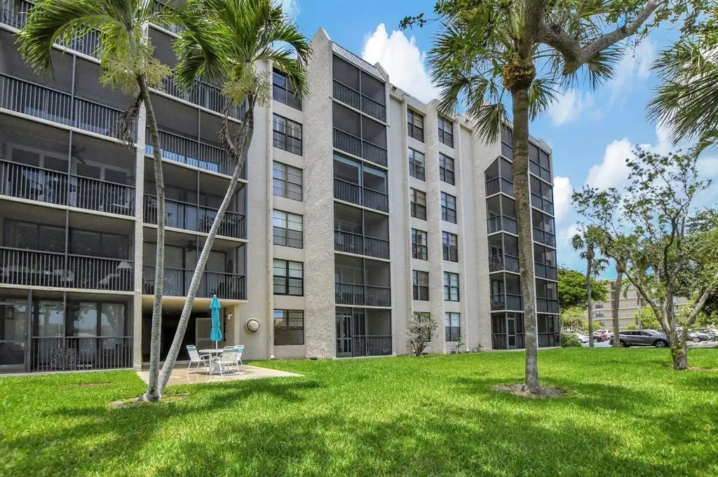 14 Royal Palm back at 14 ROYAL PALM Way 5050, Boca Raton