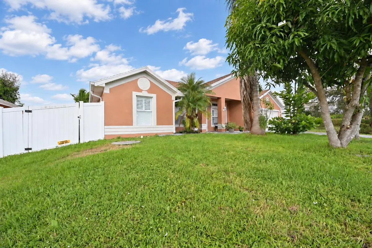 5D63F84C-8DAC-4696-9B1F-228D4A64929B at 1392 SE ODONNELL Lane, Port St. Lucie