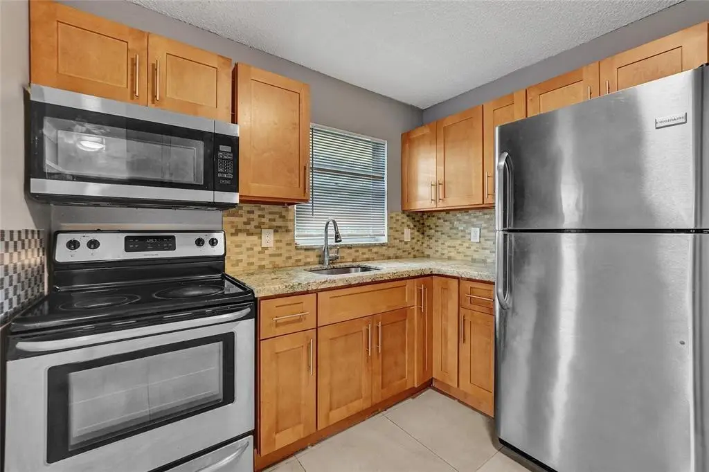 Photo 3 at 5186 NE 6TH Avenue 719, Oakland Park